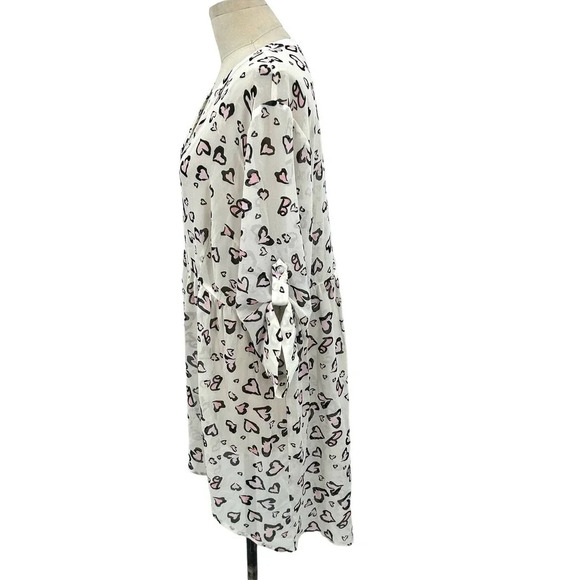 Torrid Barbie Lexie White Hearts Hi-Lo Babydoll Tunic Top Plus Size 2X - Picture 5 of 12